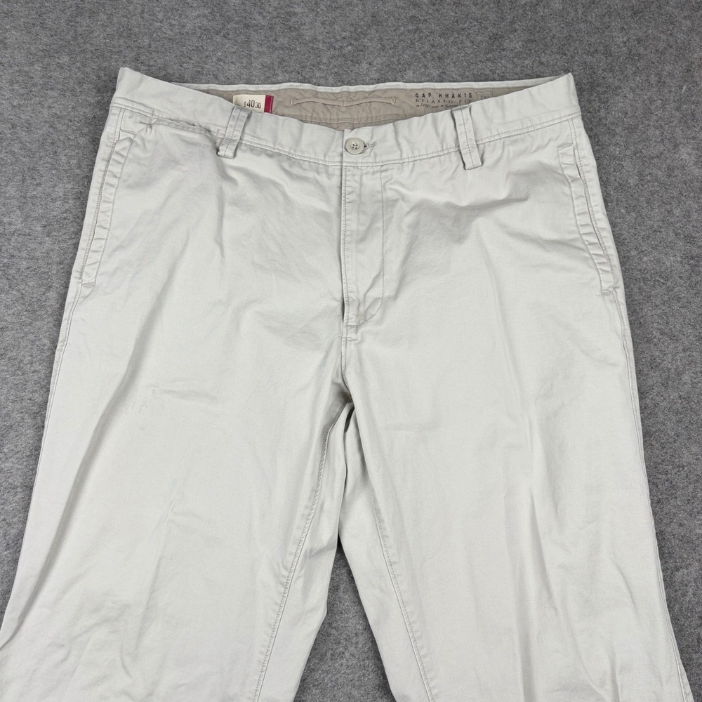 Gap Khakis Relaxed Fit Mens 40x30 Beige Chino Pants Cotton Outdoor Beach Casual